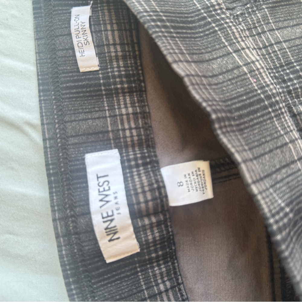 Nine West Charcoal Skinny Jeans - Picture 5 of 7